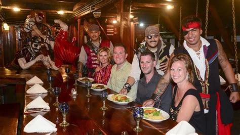 pirate ship dinner puerto vallarta.